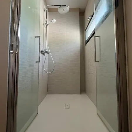 Moderne Avec Piscine Villa